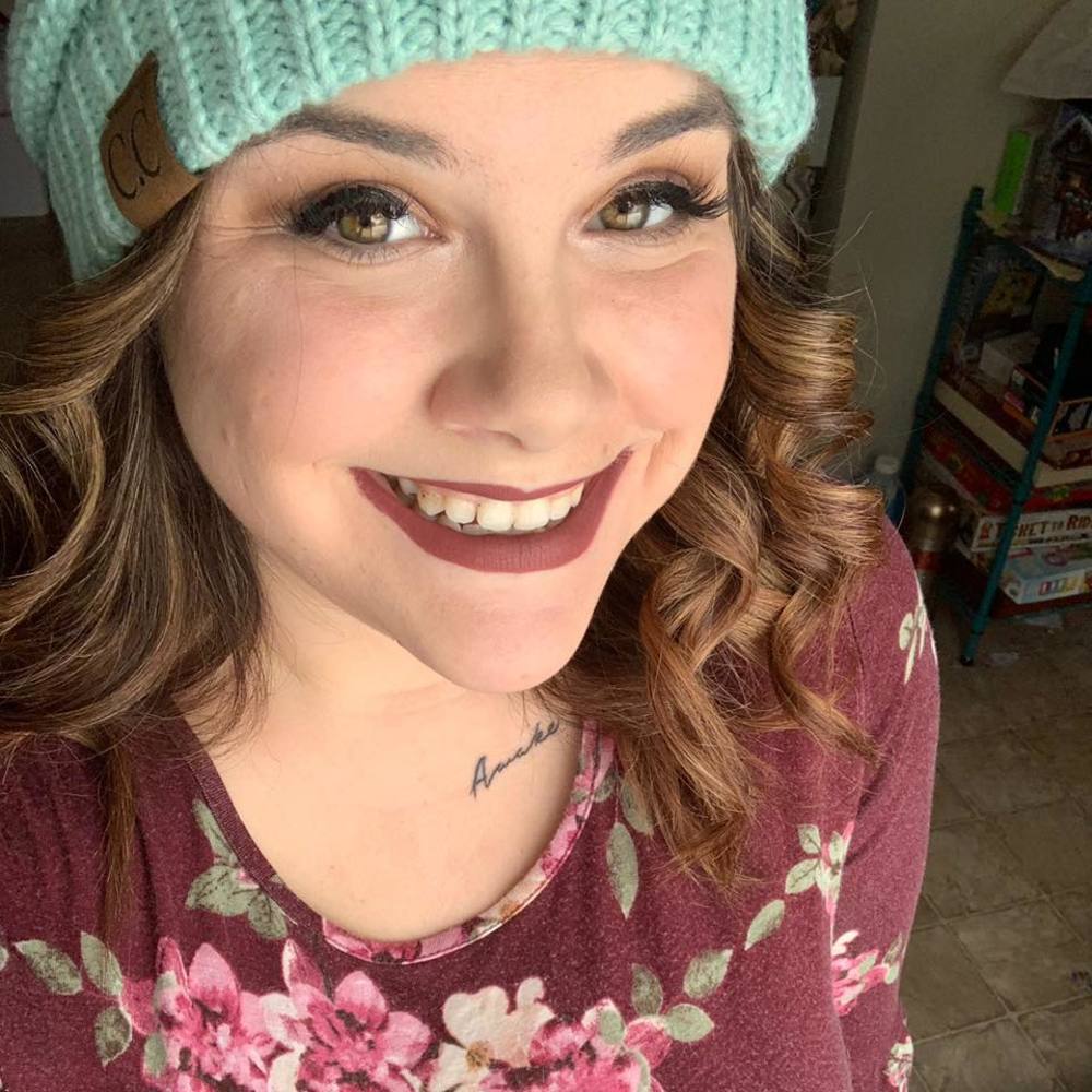 Meet your Posher, Shaina